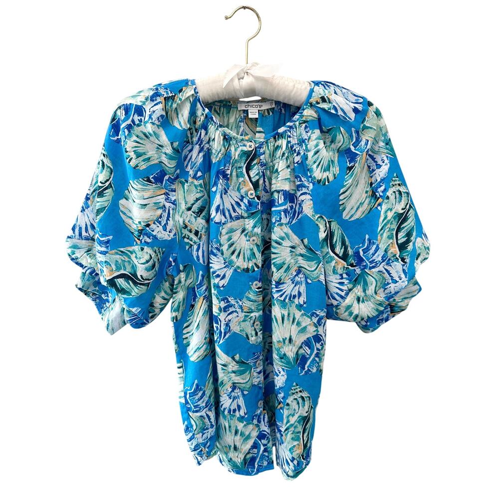 CHICO’S Blue Tropical Seashell Print Blouse Flowy Boho Top Resort Size 0.5 US 6)